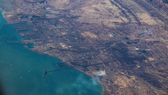 AS Serang Iran Lagi, Belasan Pesawat Militer Kepung Selat Hormuz di Tengah Meningkatnya Ketegangan Timur Tengah