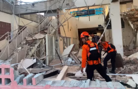 Gempa NTT Magnitudo 7,7 Renggut 38 Nyawa, Tim SAR Masih Cari Warga yang Diduga Terjebak Reruntuhan
