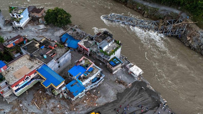 Korban Jiwa Banjir Bandang Nepal-Tibet Capai 691 Orang, Ribuan Warga Masih Belum Ditemukan