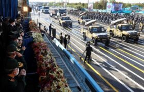 Kendaraan Militer dan Alat Tempur Penuhi Jalanan Teheran, Iran Gelar Parade Besar